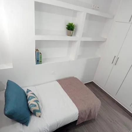 Salva Reina شقة غاراتْشيكو