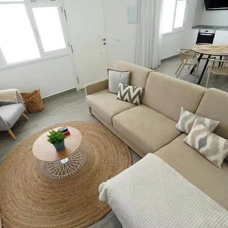 Salva Reina شقة غاراتْشيكو