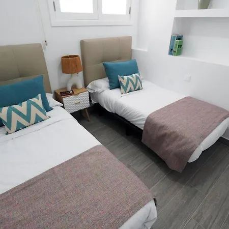 Salva Reina شقة *