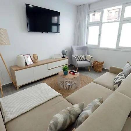 Salva Reina شقة غاراتْشيكو